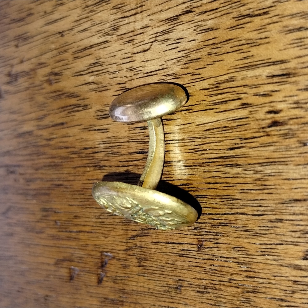 Vintage Cufflink - Picture 3 of 4